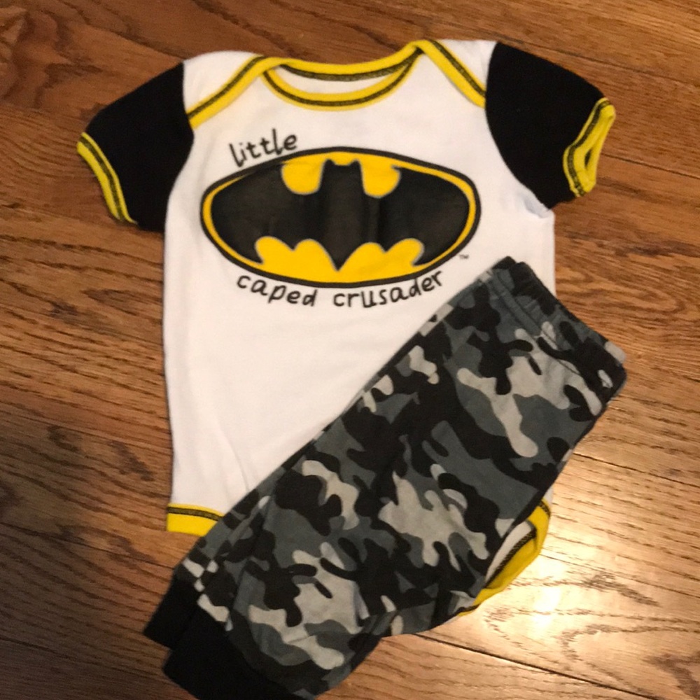 Two Batman outfits - Picture 2 of 5